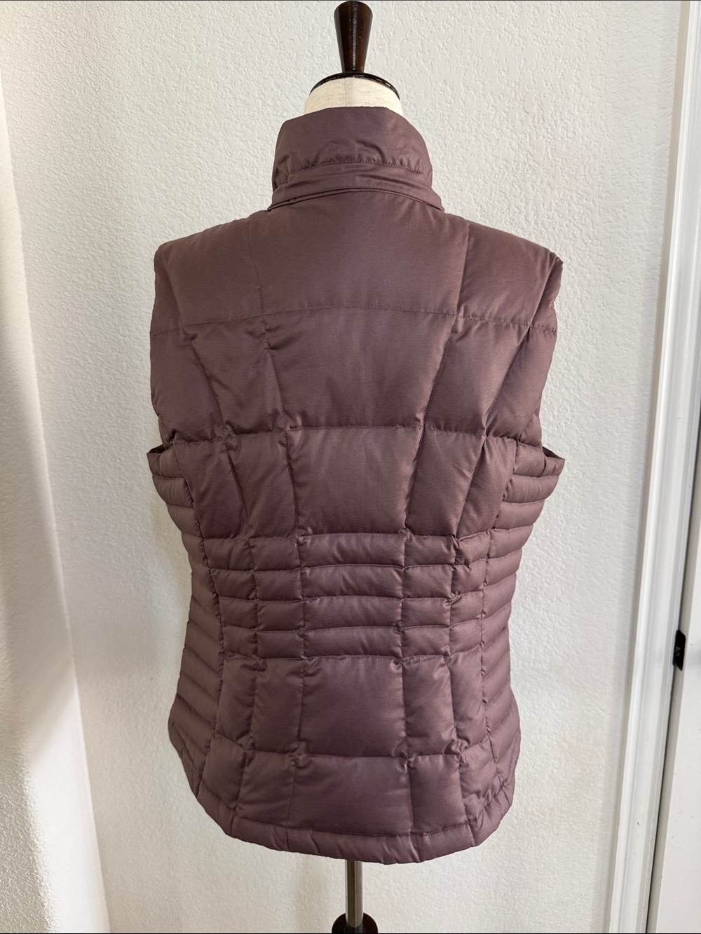 Eddie Bauer Quilted Puffer Vest in Mauve - Picture 3 of 6